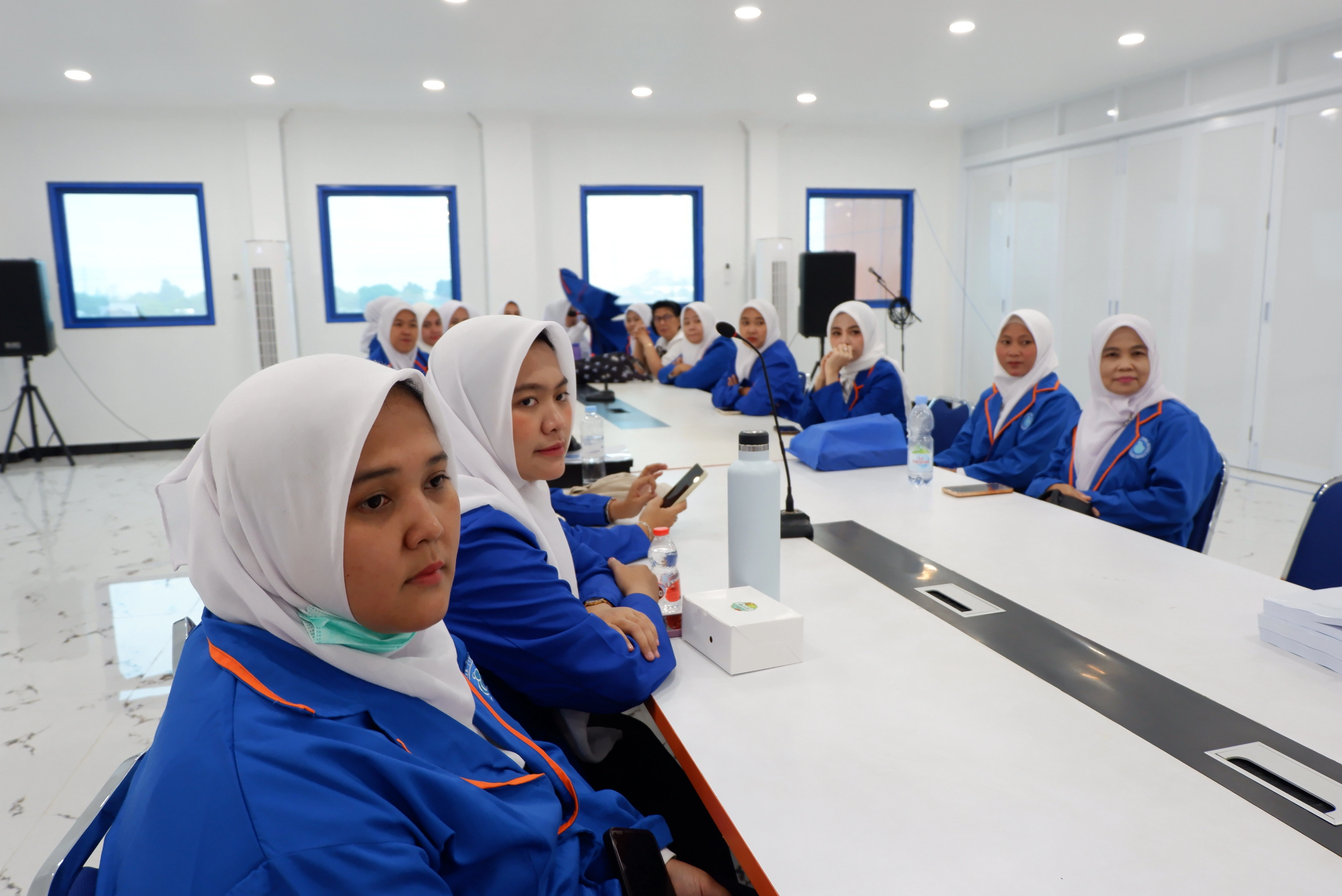 Sidang Continuity of Care (COC) Pendidikan Profesi Bidan Politeknik Tiara Bunda Berlangsung Khidmat, Dilanjutkan Arahan Ketua Yayasan