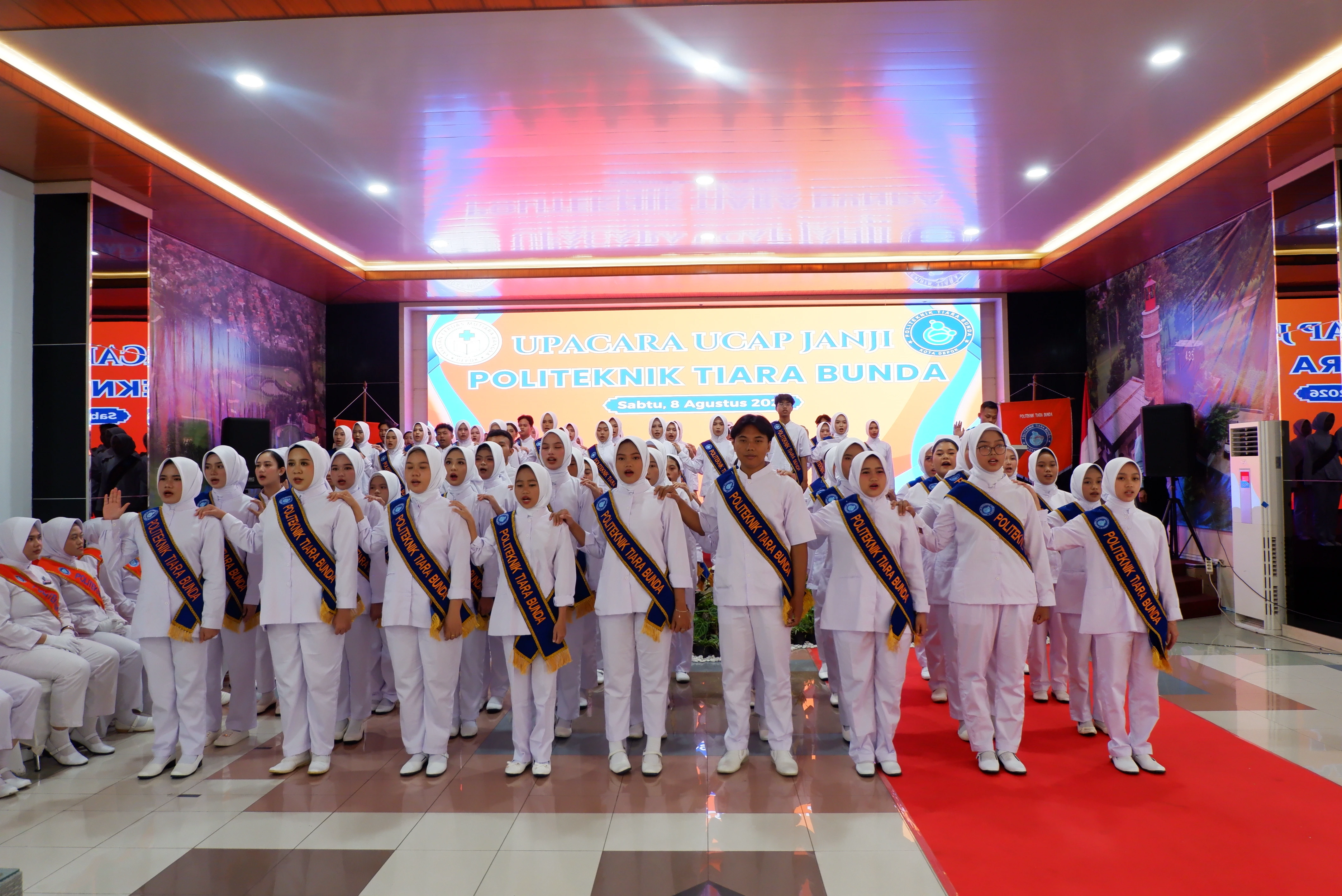 Upacara Ucap Janji Mahasiswa Semester 2 Politeknik Tiara Bunda Tahun 2026